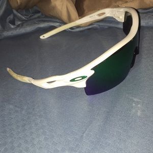 Oakley’s raider locks